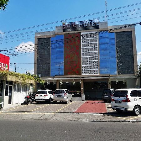 Dom Hotel Jogja Ngaglik Eksteriør billede